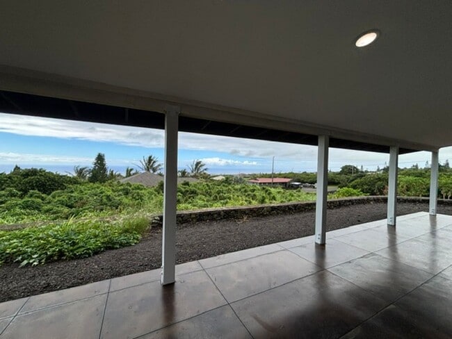 Building Photo - 94-1526-1526 Kaulua Cir