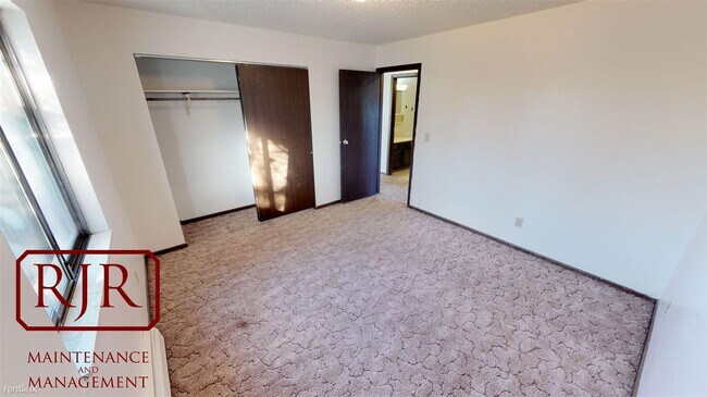 Building Photo - 3120 E Rosser Ave
