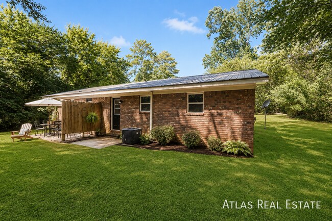 Building Photo - 322 Lexington Heights