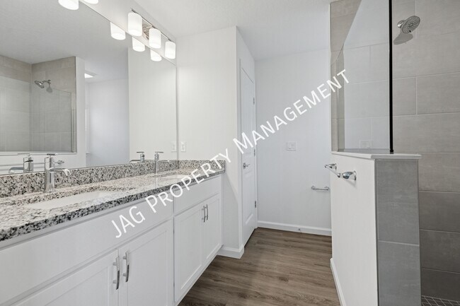 Building Photo - 15 Sea Garden Path