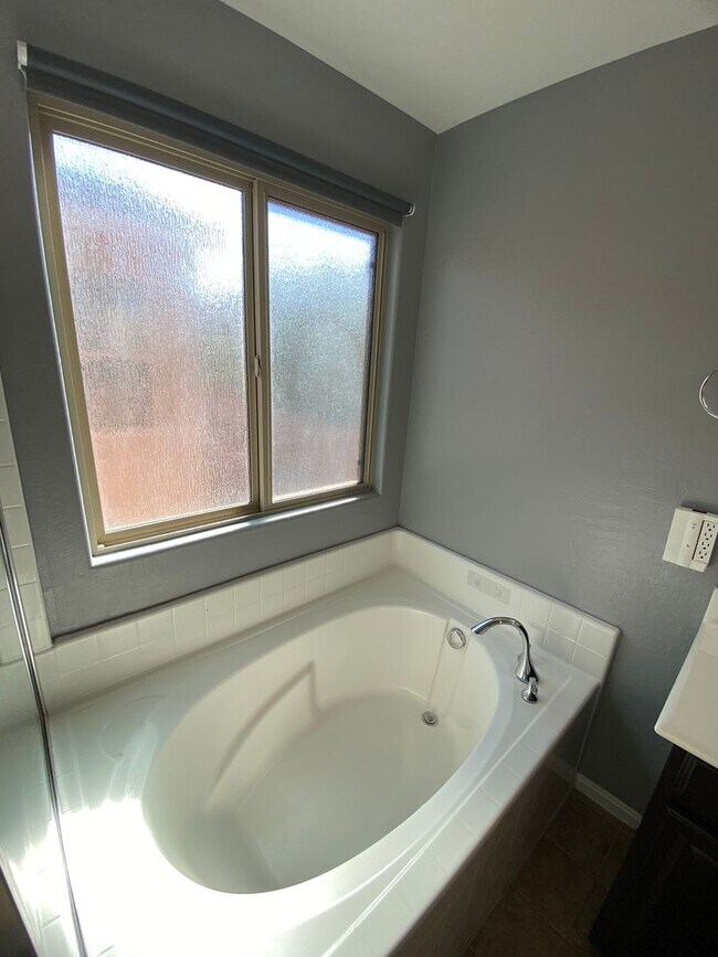 Building Photo - AMERICANA Property Mgmt - Beautiful 4 beds...