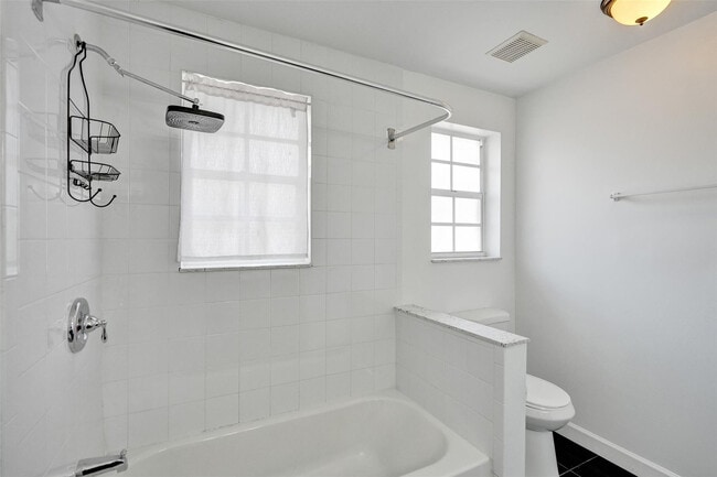 Building Photo - 11652 NW 19th Dr