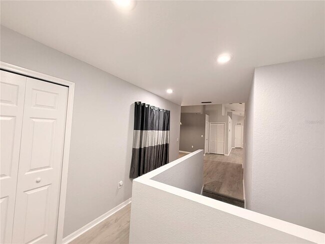Building Photo - 1719 Hammocks Ave