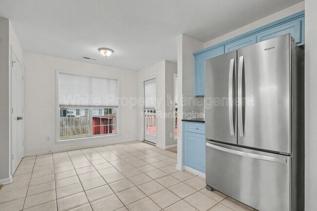 Building Photo - 13606 Red Wine Ct