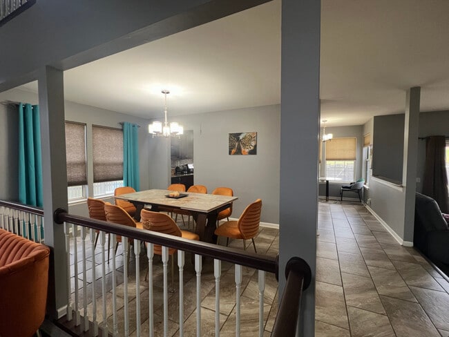 Building Photo - 1756 Bradford Ln