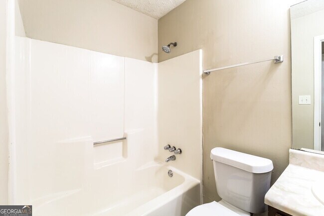 Building Photo - 5531 Mallard Trail