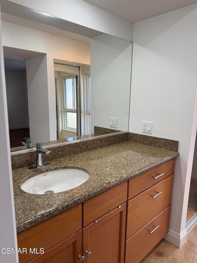 Building Photo - 6301 Pisces St