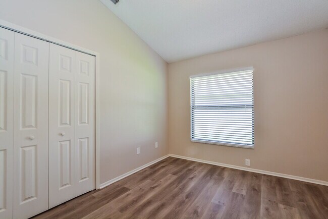 Building Photo - 1022 Henson Ct