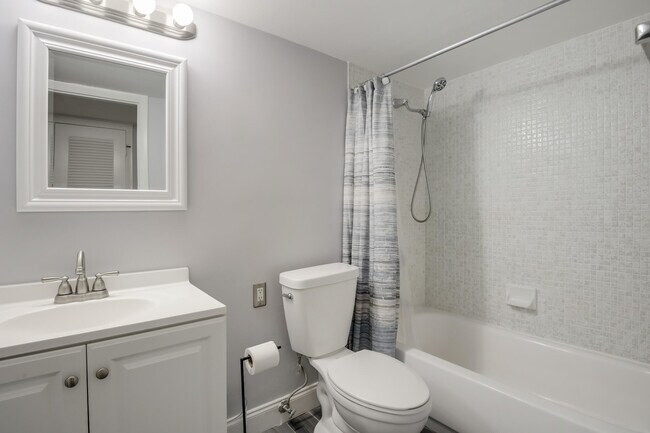 Building Photo - 4801 Esedra Ct