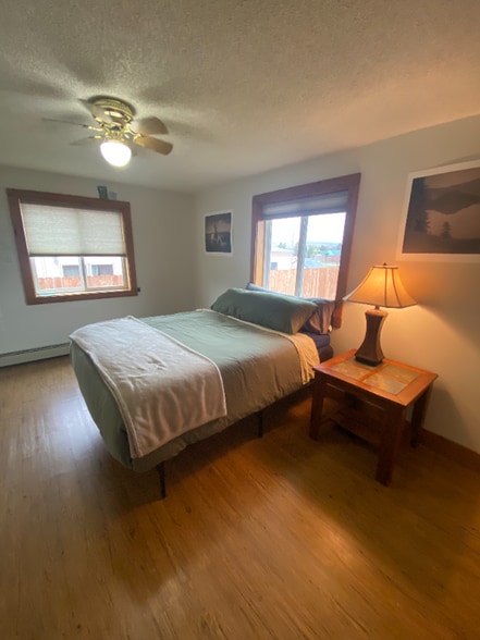 Building Photo - 207 Miles Ave