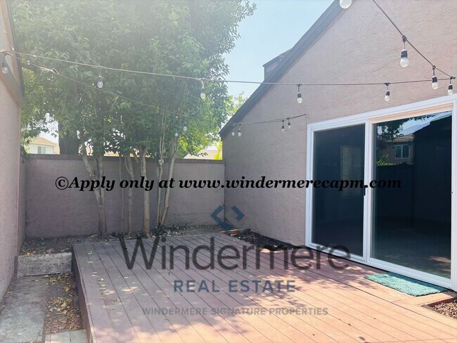 Building Photo - Charming 3-Bedroom Home in Prime West Sac ...
