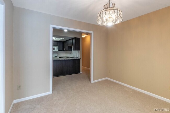 Building Photo - 1105 Youngs Rd