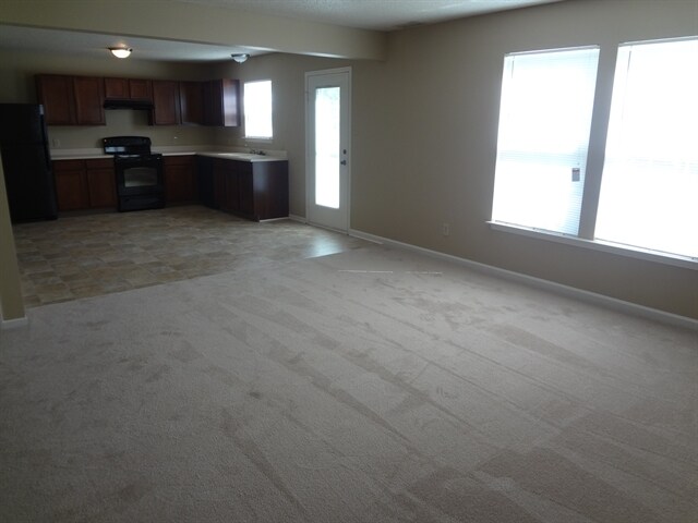 Building Photo - 6711 Earlswood Dr