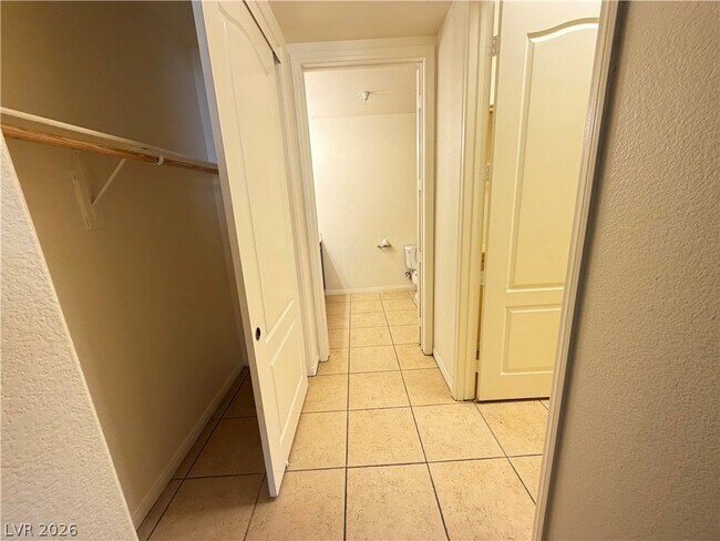 Building Photo - 38 E Serene Ave