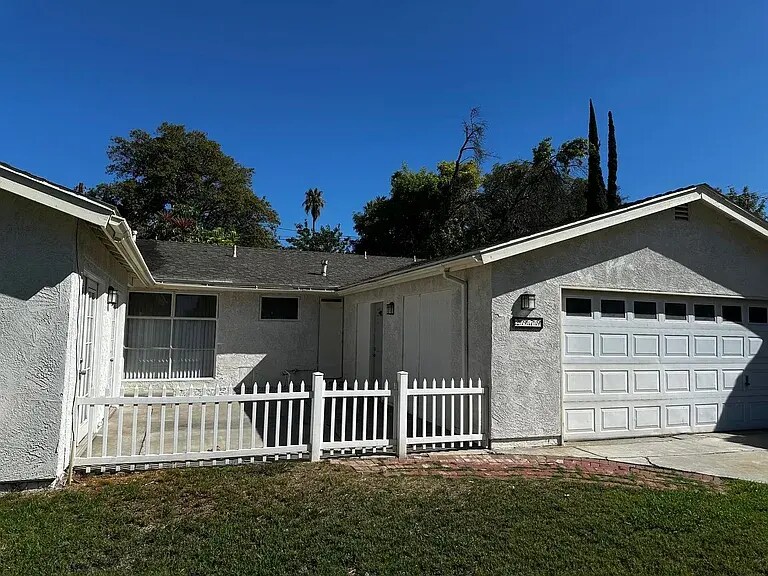 Building Photo - 2979 Berkeley Rd