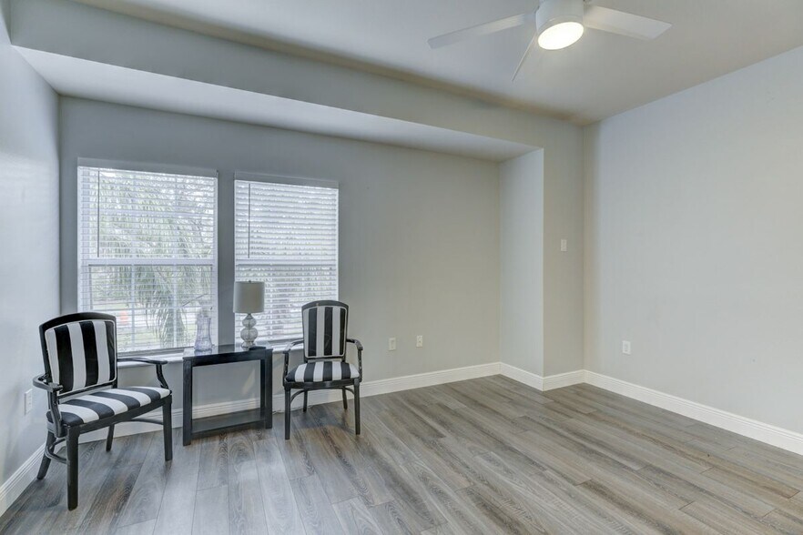 Building Photo - 7686 Plantation Cir