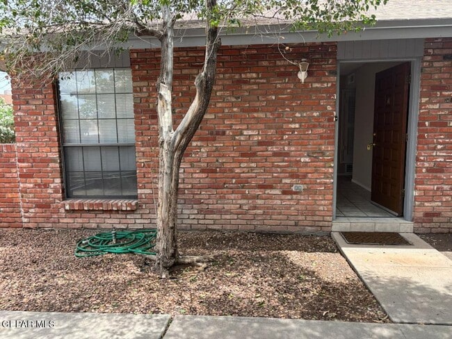 Building Photo - 2025 Amy Sue Dr
