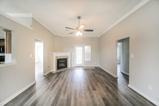 Building Photo - 9886 Stage Run Dr