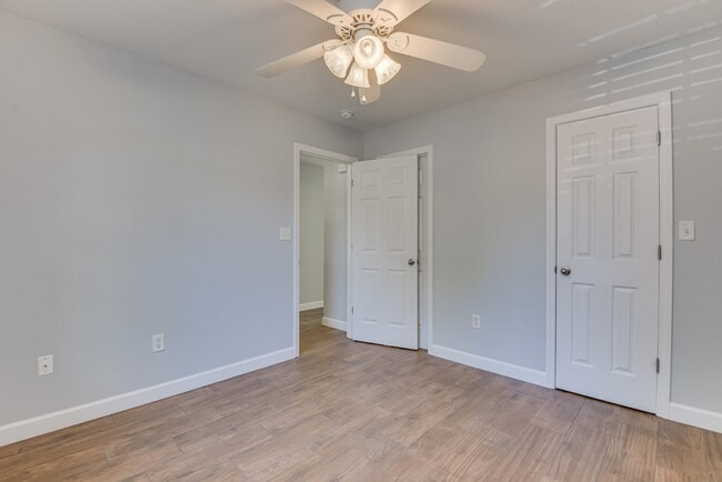 Building Photo - 1609 Bradley Way