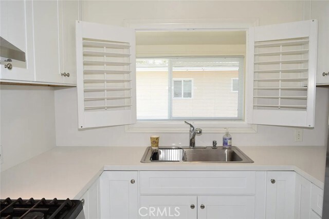 Building Photo - 318 W Avenida Palizada