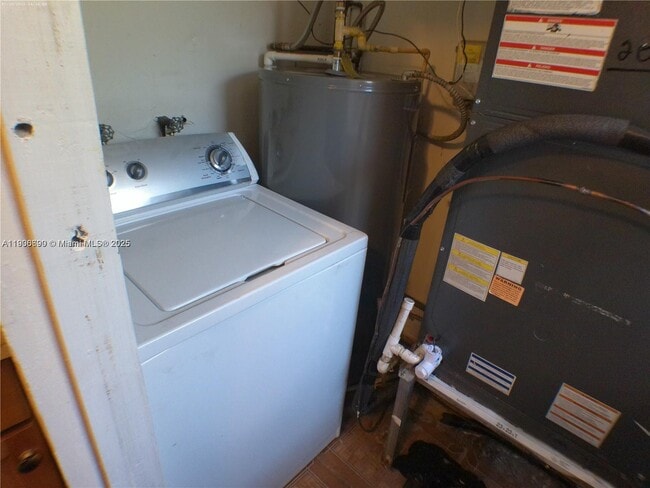 Building Photo - 5360 Fletcher St