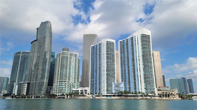 Building Photo - 325 S Biscayne Blvd