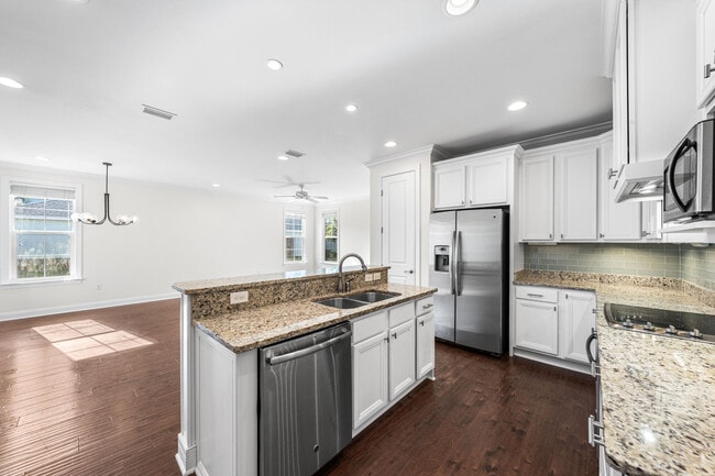 Building Photo - 143 Christian Dr