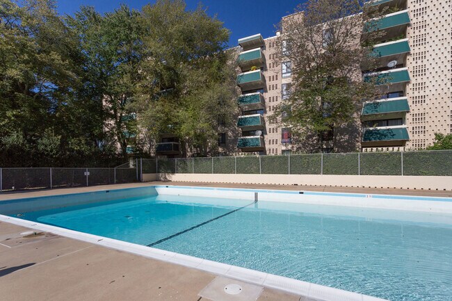 Pool - 6143 Leesburg Pike