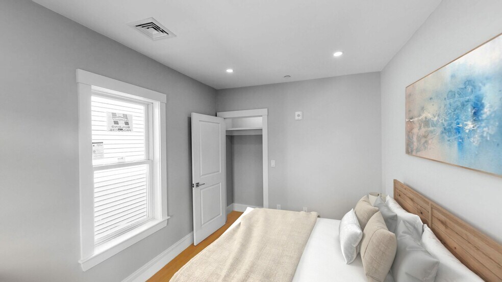 Building Photo - 49 Savin Hill Ave