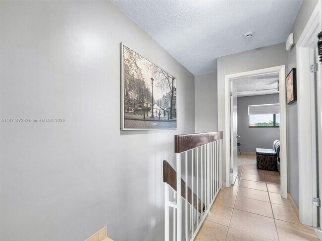 Building Photo - 2306 W 53rd St