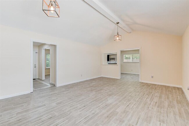 Building Photo - 10526 Huntington Way Dr