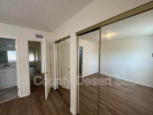 Building Photo - 5832 Nordina Dr