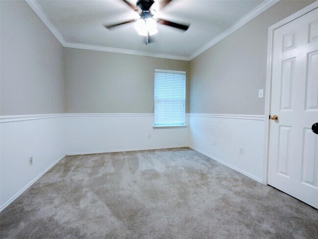 Building Photo - 209 Antietam Dr