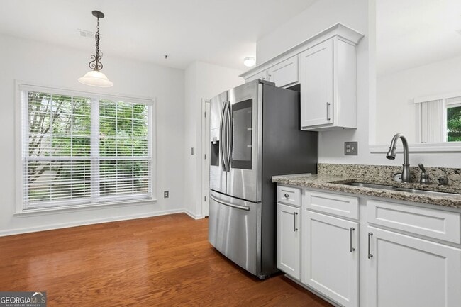 Building Photo - 513 Stepney Ct SE