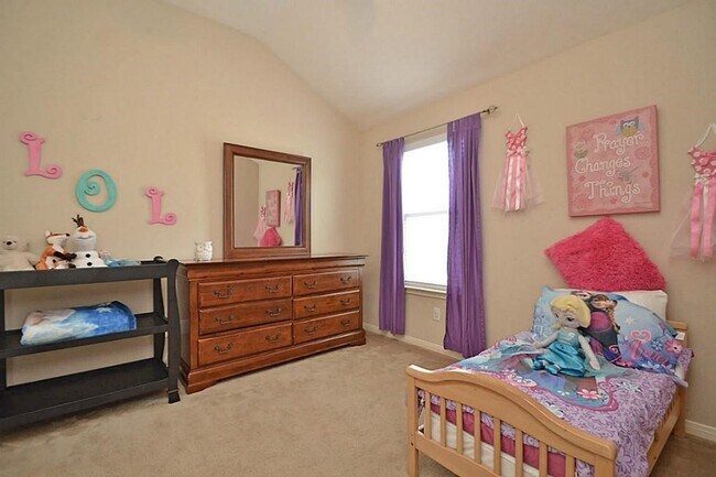 Building Photo - 15834 Sarasam Creek Ct