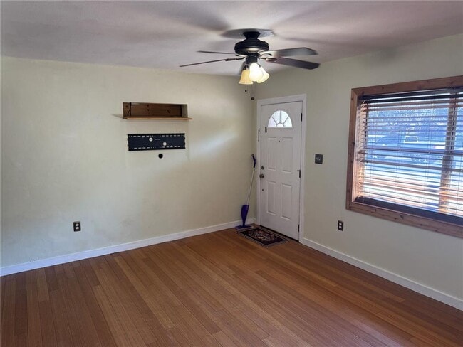 Building Photo - 1810 Washington Ave