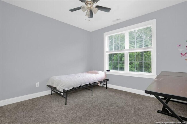 Building Photo - 427 W Summerchase Dr