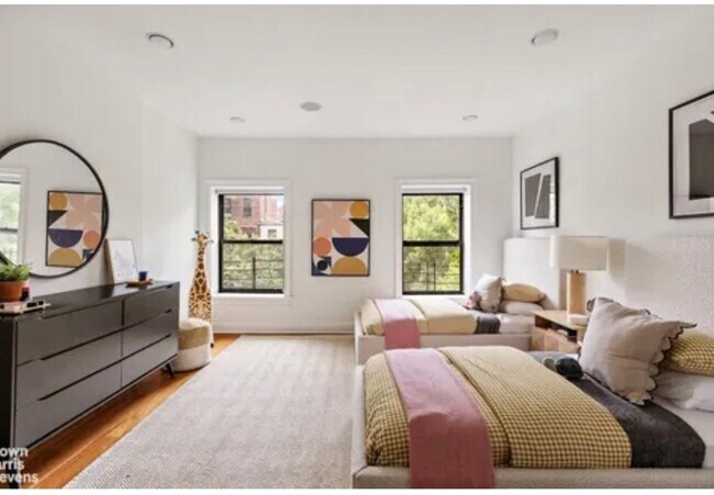 Building Photo - 312 W 138th St