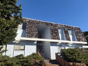 Building Photo - 15th St