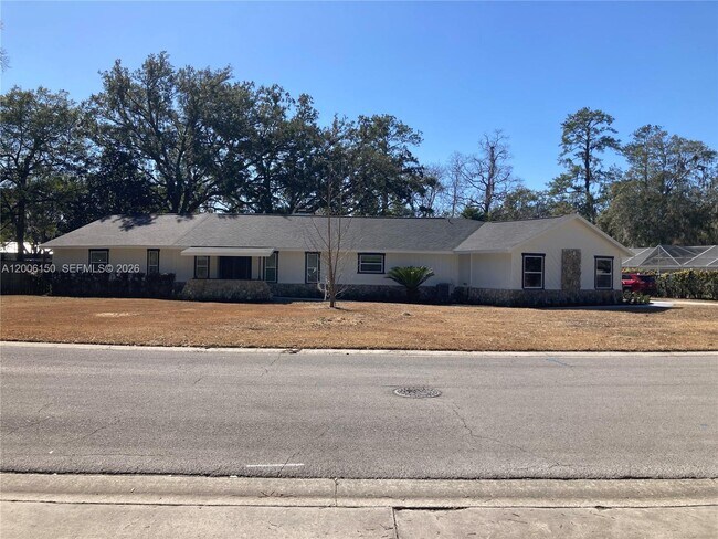 Building Photo - 2020 NE 11th Pl