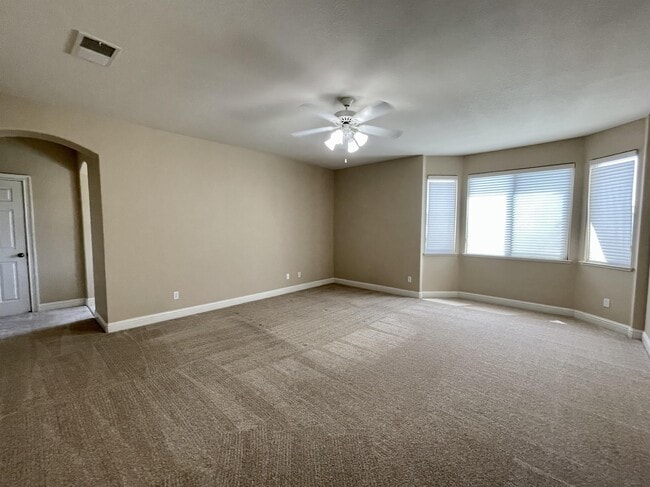 Building Photo - 9772 Ellsmere Way