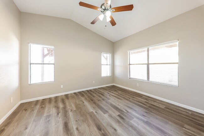 Building Photo - 3104 N Copenhagen Dr