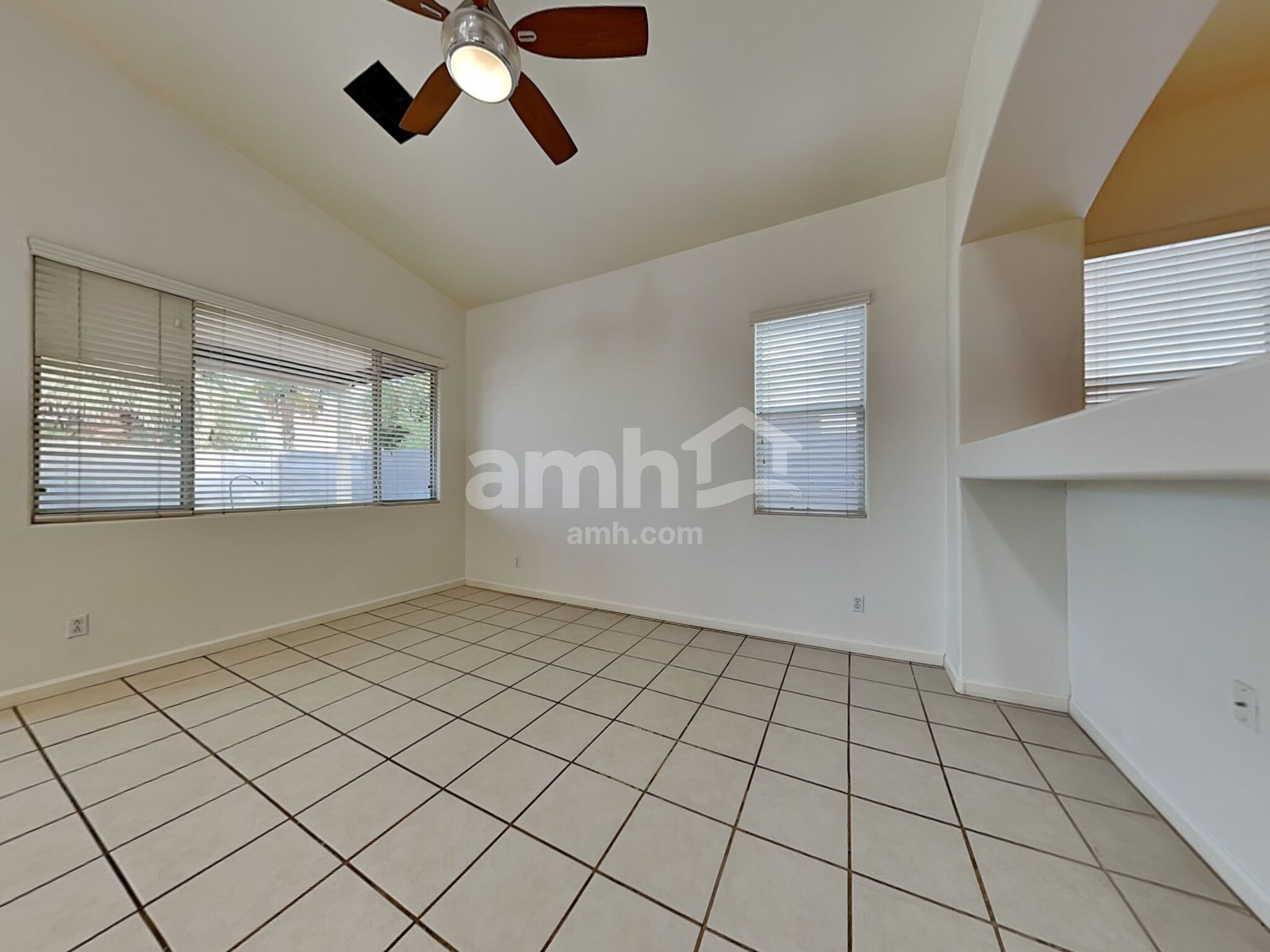 Building Photo - 837 S Roanoke St