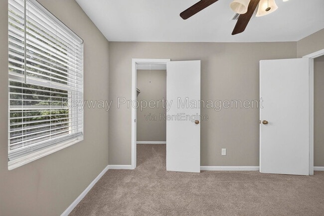 Building Photo - 2712 Fair Oak Ct