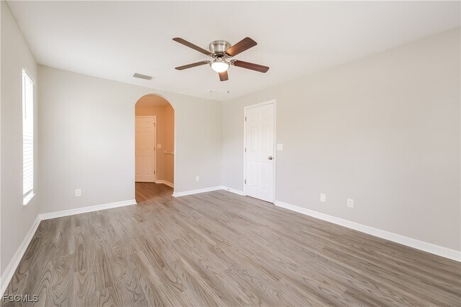Building Photo - 7470 Franzino Ave