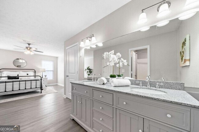 Building Photo - 705 Beaufort Cir