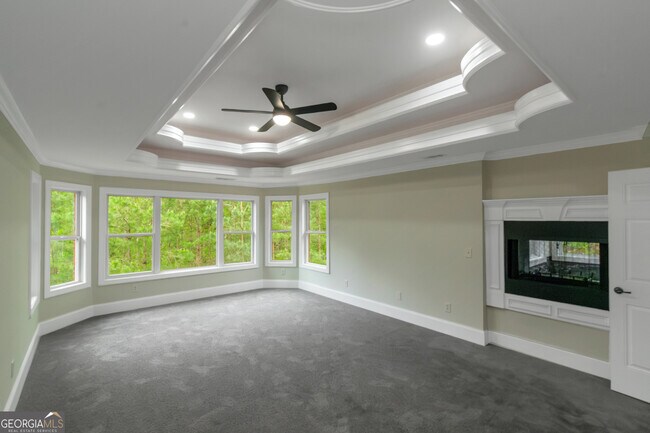 Building Photo - 6048 Golf View Crossing