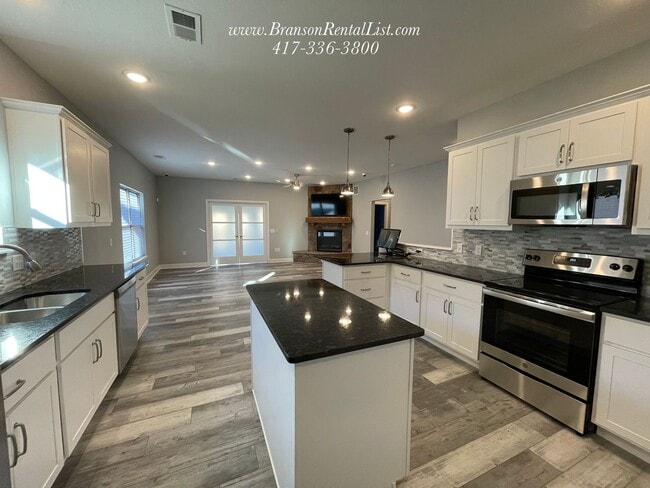 Building Photo - High tech, Smart Home, New Construction!!!