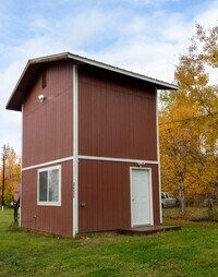 Building Photo - 2430 Burtis Ave