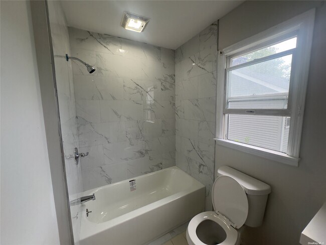 Building Photo - 26 Adams St